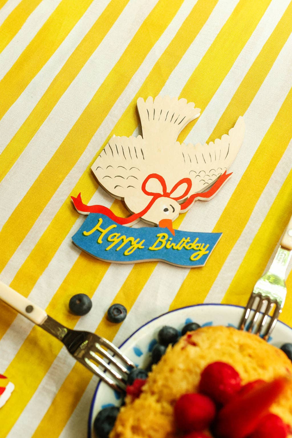 HAPPY BIRTHDAY BIRD DIE-CUT