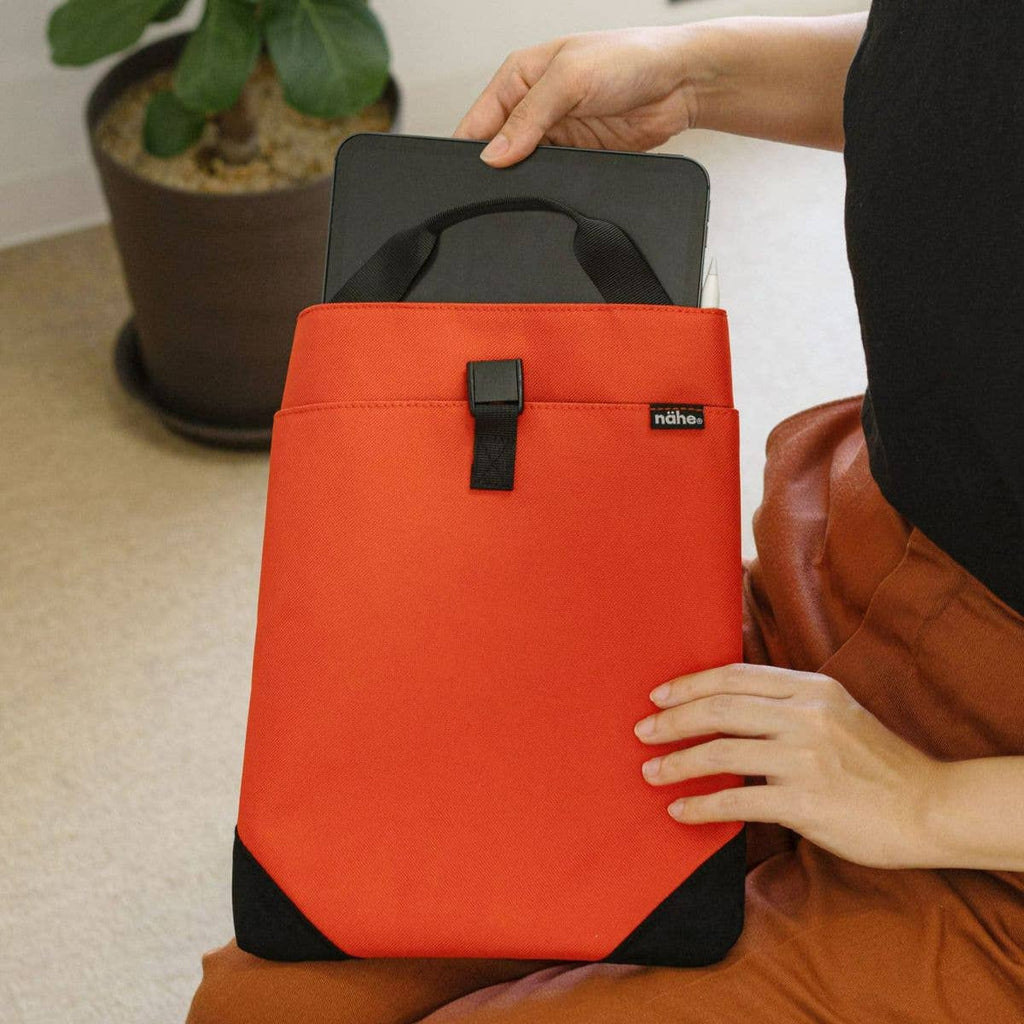 HIGHTIDE NAHE TABLET SLEEVE: RED