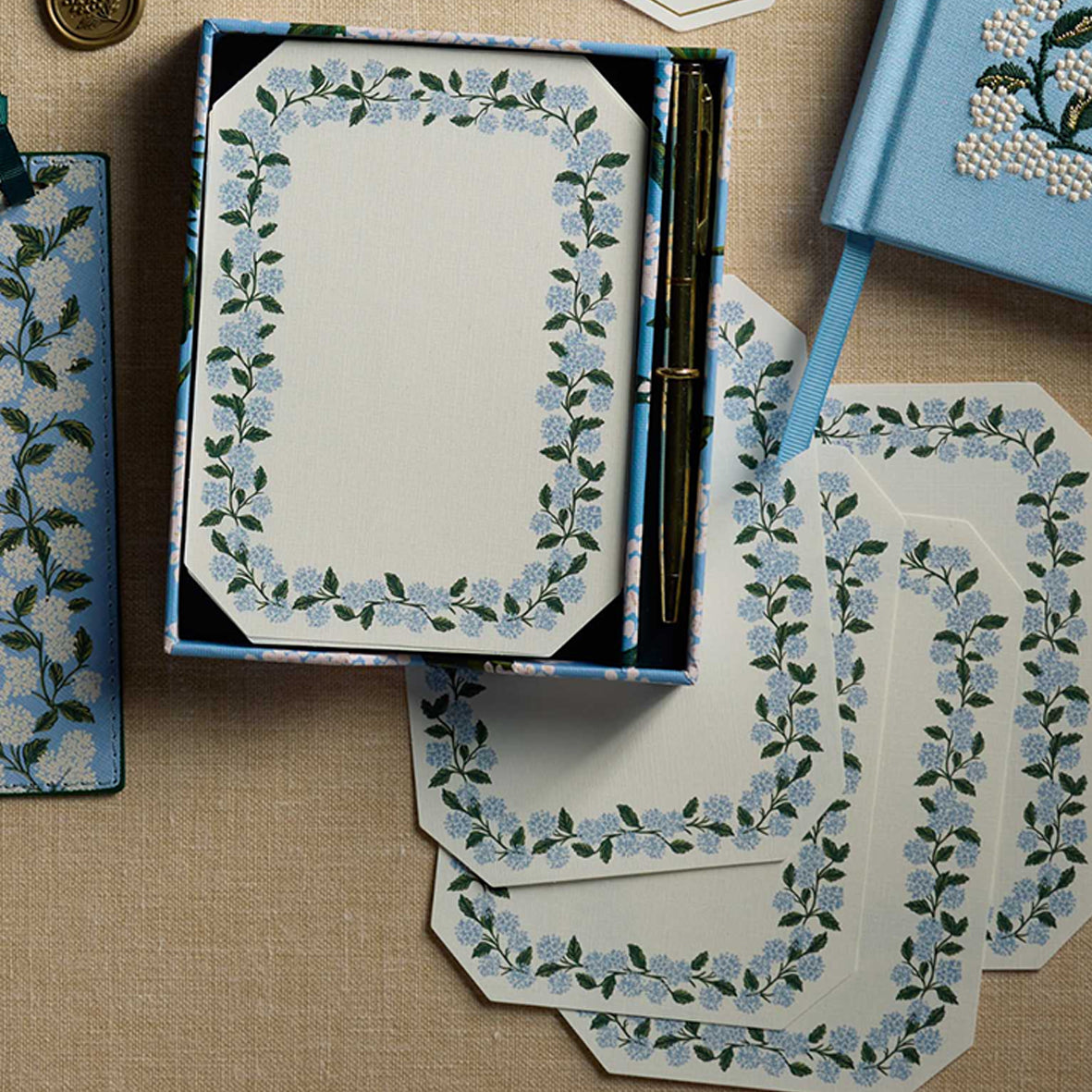 HYDRANGEA WRITING SET
