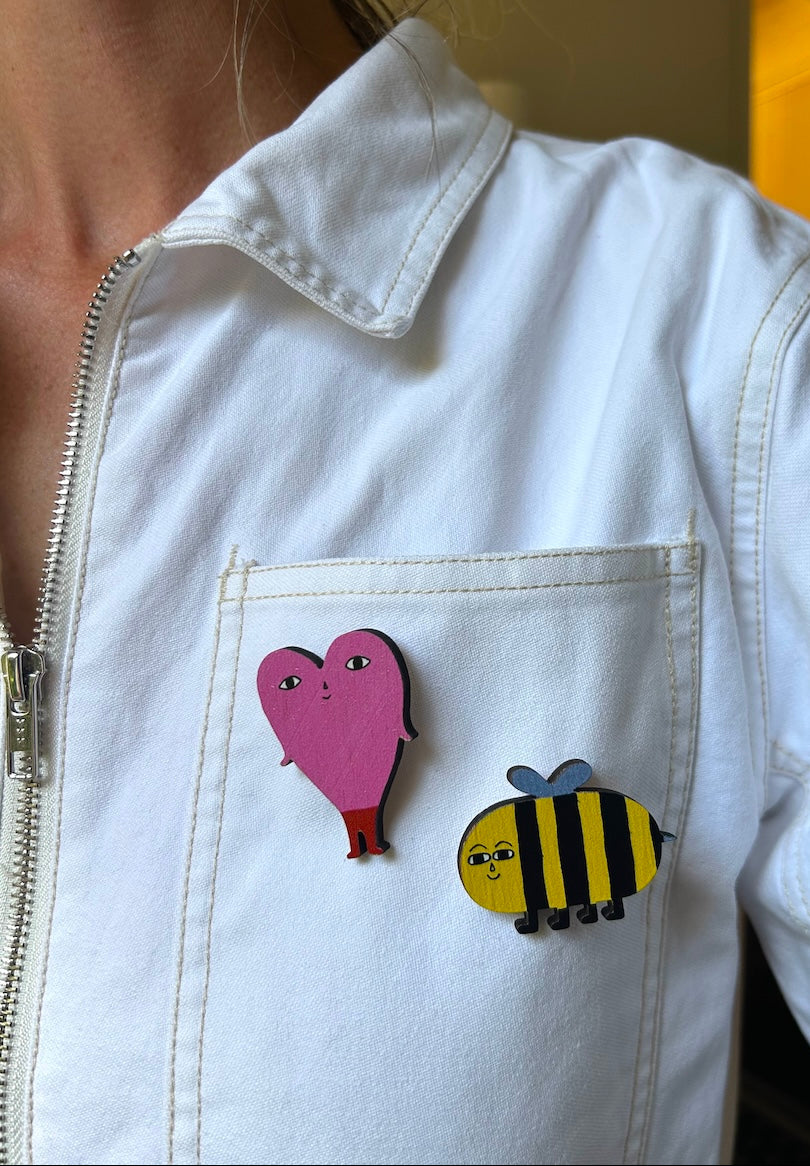 PHOEBE BEE PIN BADGE