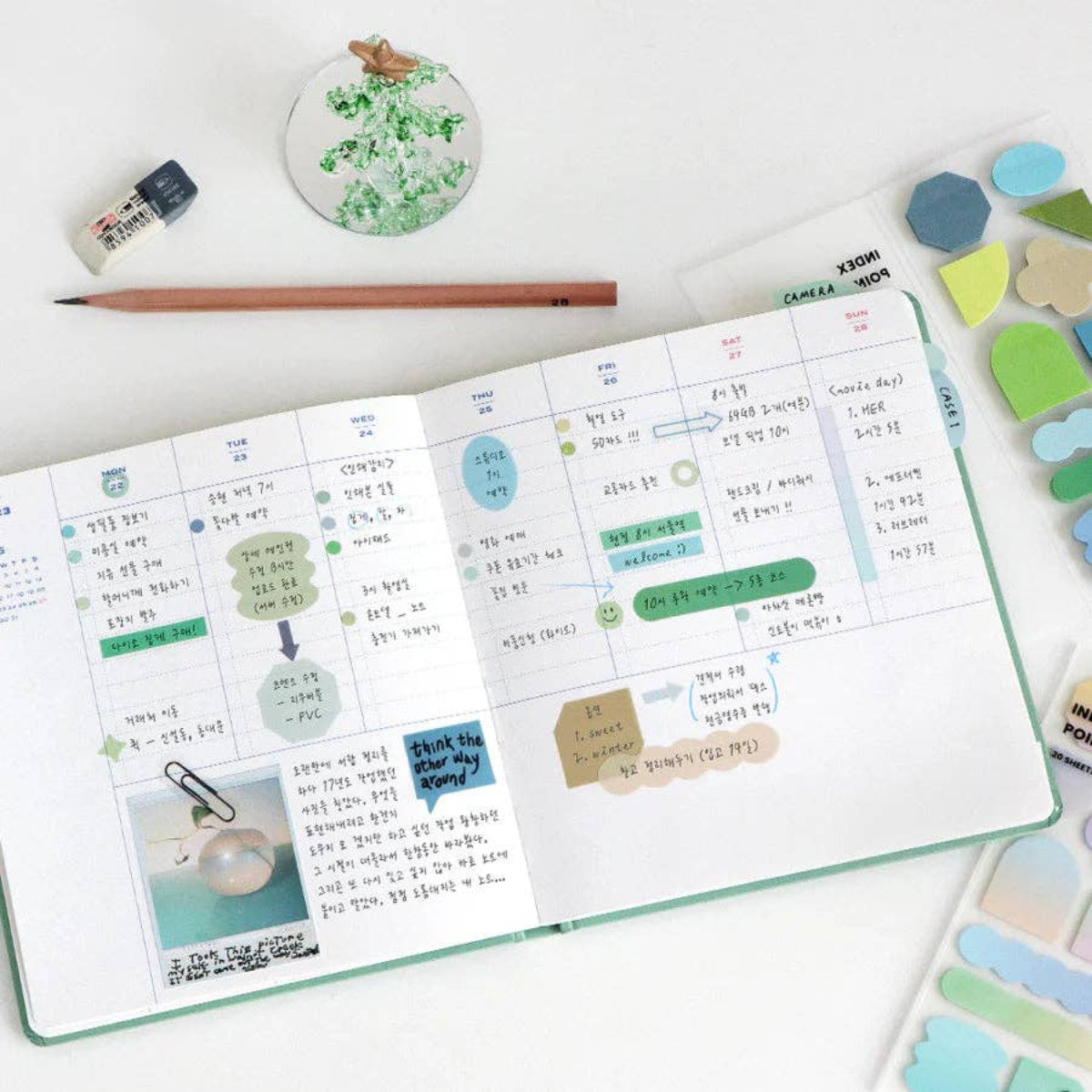 ICONIC INDEX POINT STICKY NOTES: COOL